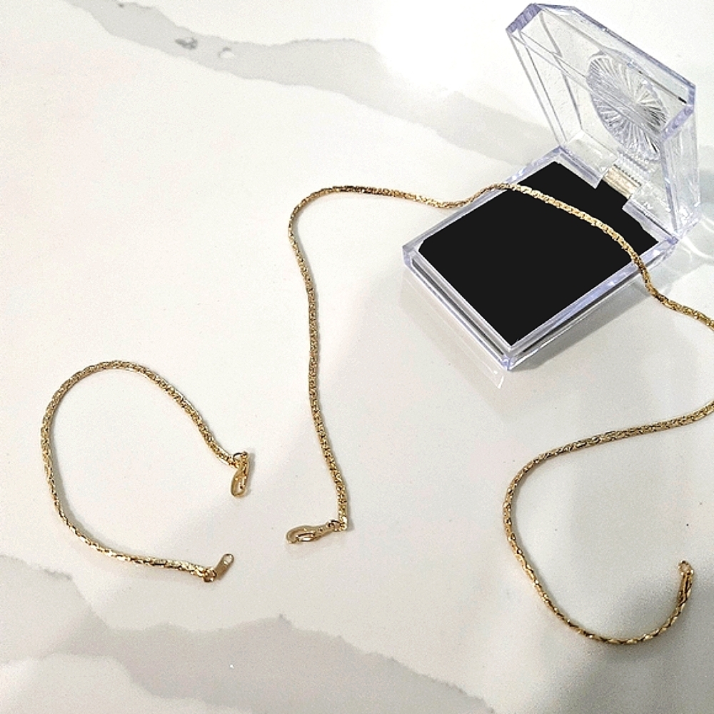 Gold Necklace & Bracelet Bundle In Case